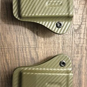 Olive Green Carbon Fiber Wallet